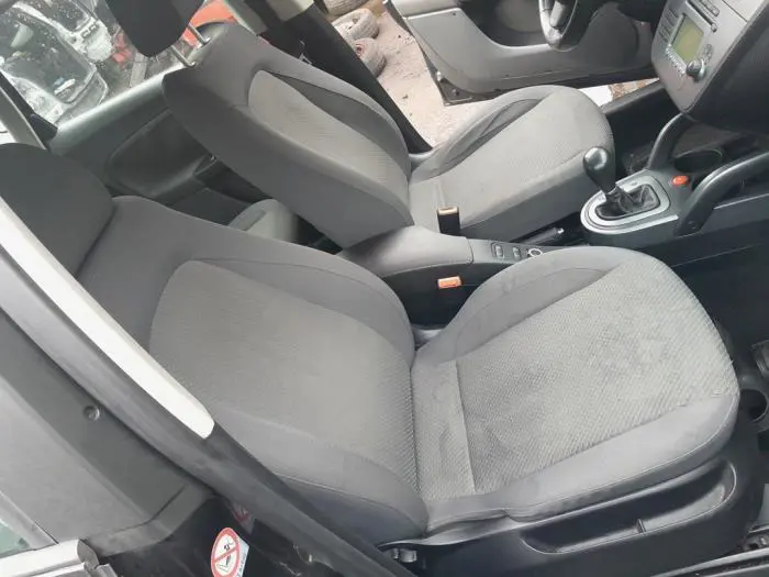 Sitz rechts Seat Toledo