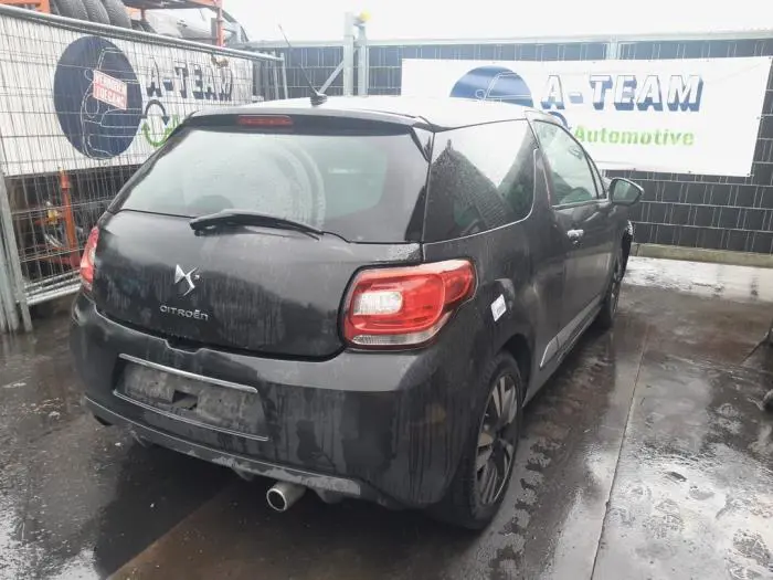 Ruitenwissermotor achter Citroen DS3