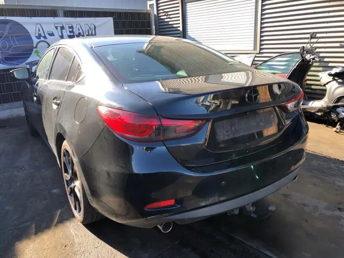 Remklauw (Tang) links-voor Mazda 6.