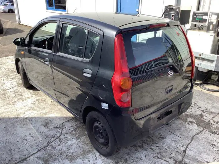 Torsieveer achter Daihatsu Cuore