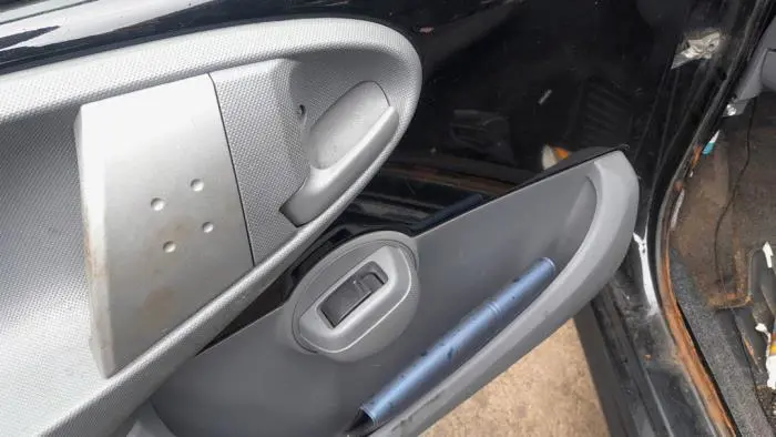 Elektrisches Fenster Schalter Peugeot 107