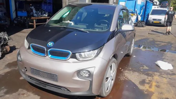 Achsschenkel links vorne BMW I3