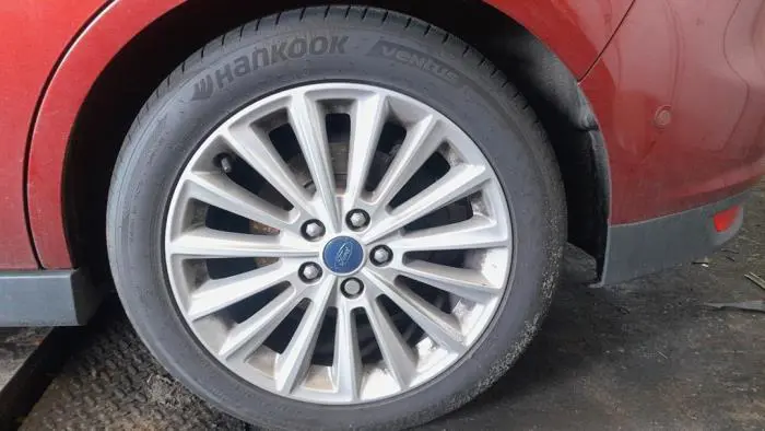 Velgen set + banden Ford C-Max