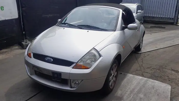 Vorderwand Ford Street Ka