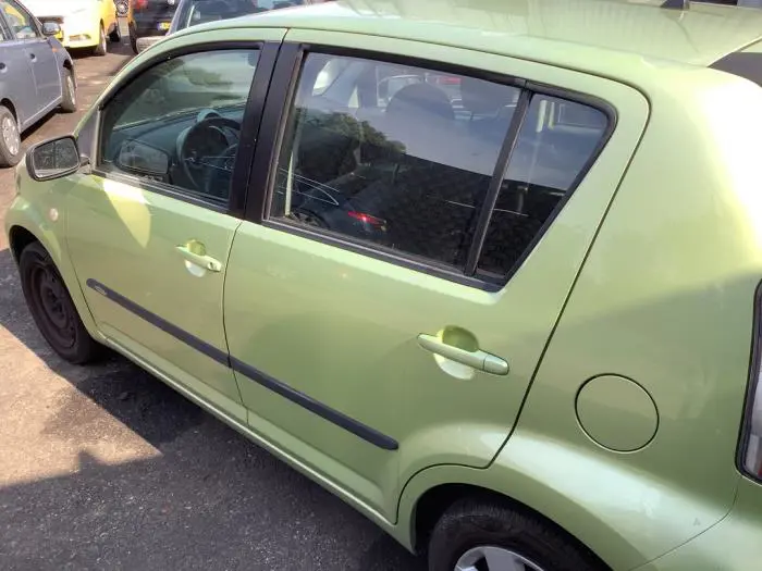 Tür 4-türig links hinten Daihatsu Sirion