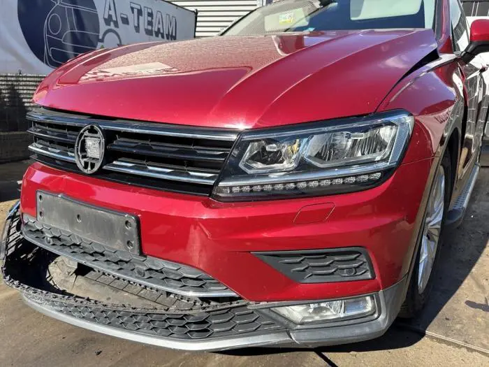 Mistlamp links-voor Volkswagen Tiguan