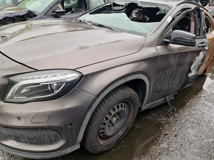 Kotflügel links vorne Mercedes GLA