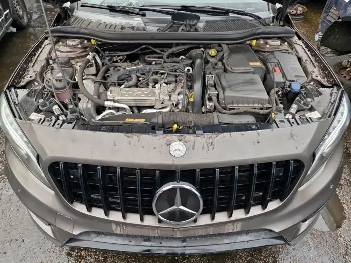 Motor Mercedes GLA