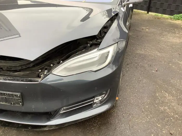 Scheinwerfer links Tesla Model S